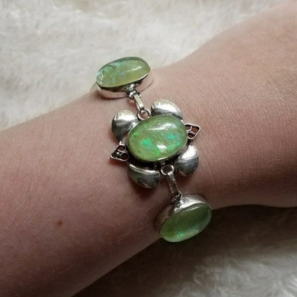 Jewelry - GREEN Apple Opal Sterling Silver Bracelet Boho